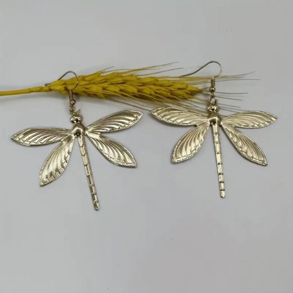 NEW Kendra Gold Dragonfly Festival Drop Earrings - Picture 3 of 4